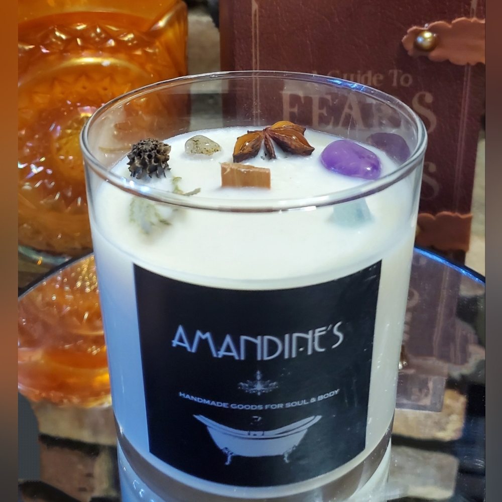 Black Currant and Absinthe Crystal-infused Soy Candle